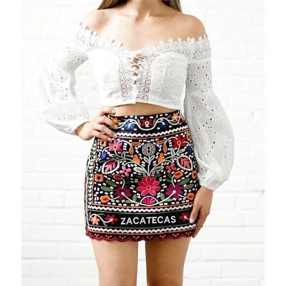NEW Herencia Collection State Reina Black Floral Embroidered Mini Skirt - Picture 3 of 12